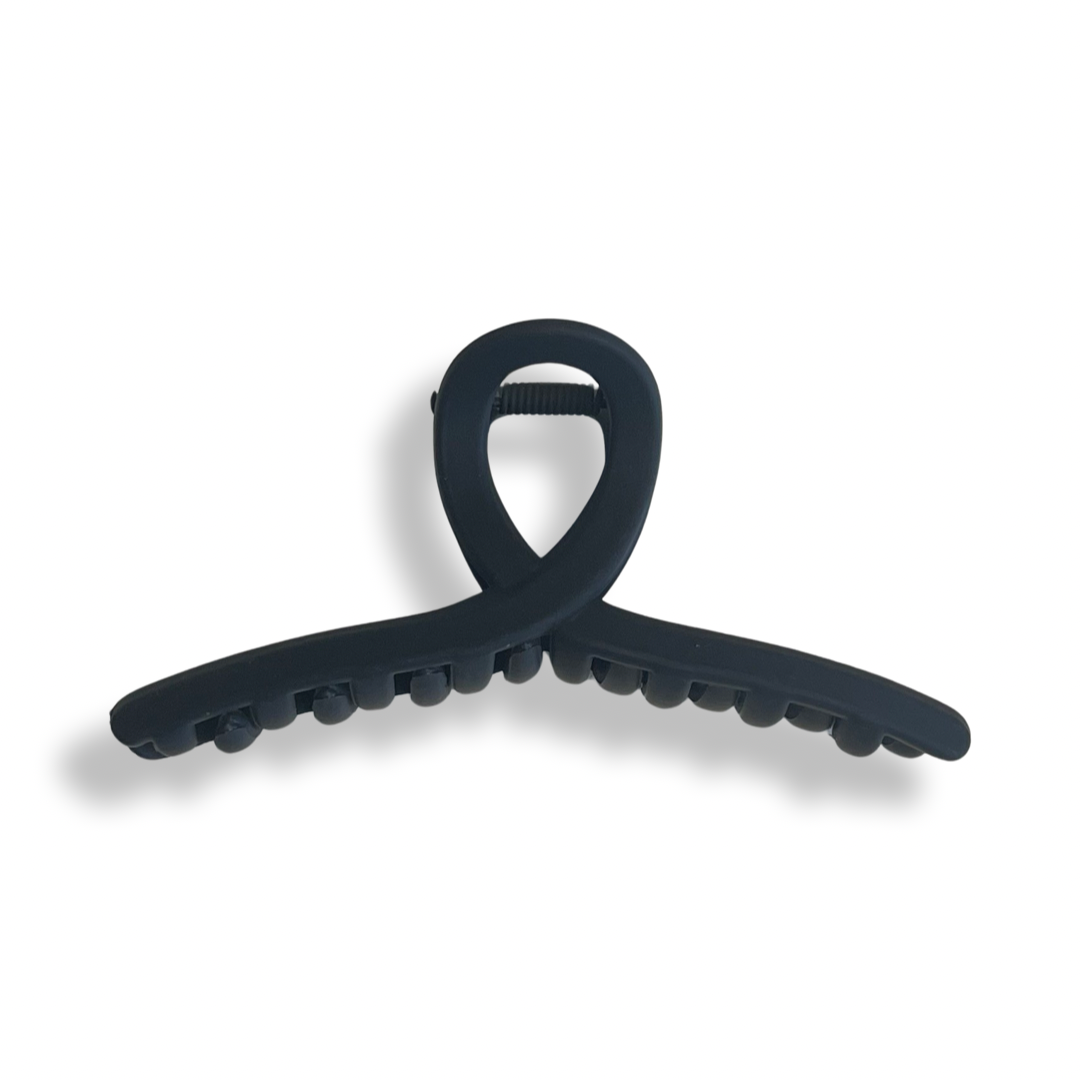 Knotted Claw